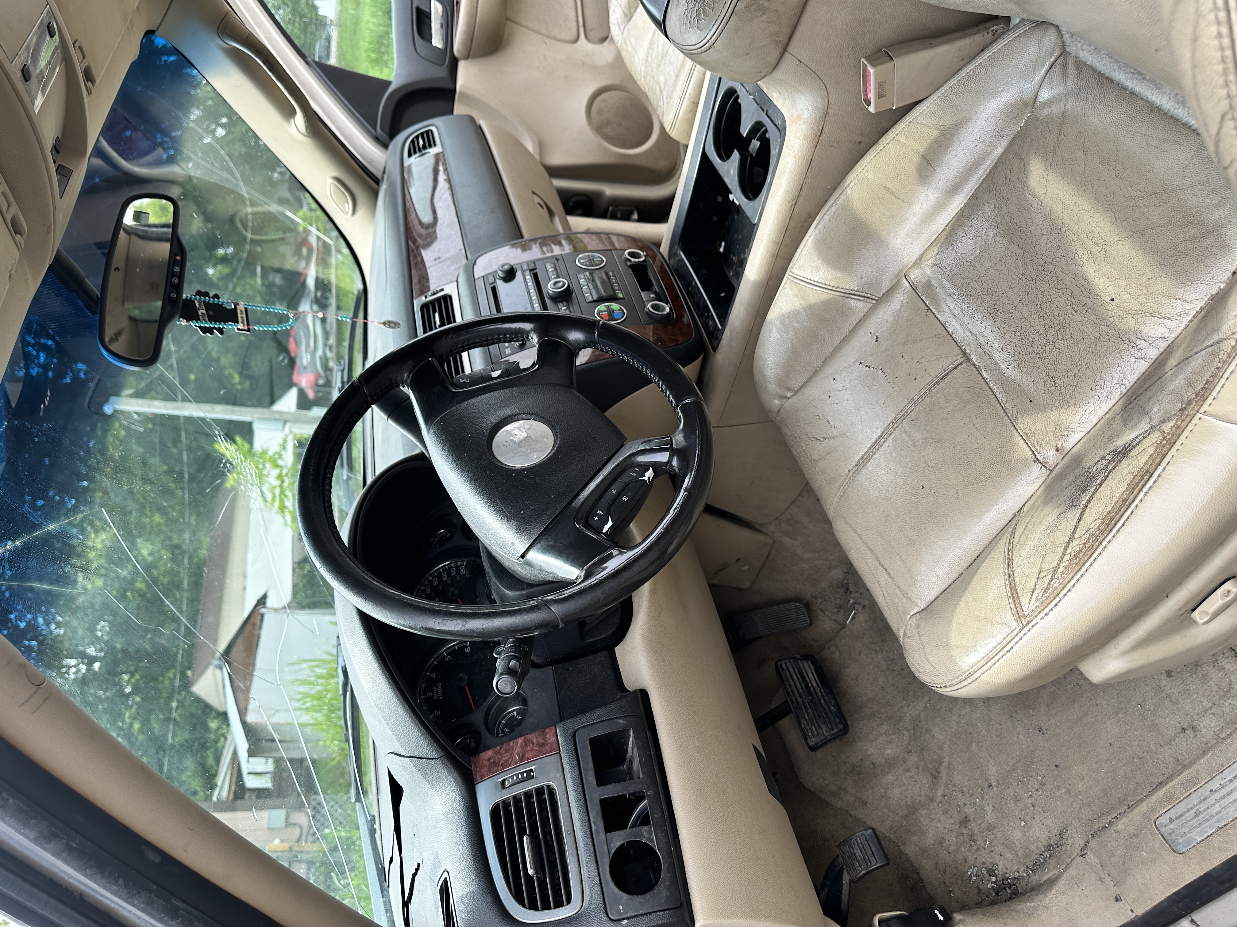 Detailing showcase photo